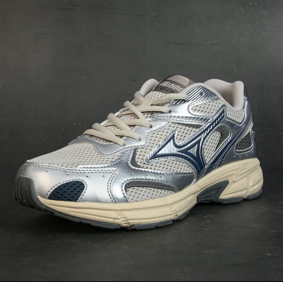 Mzno Chrome Cream & Deep Navy